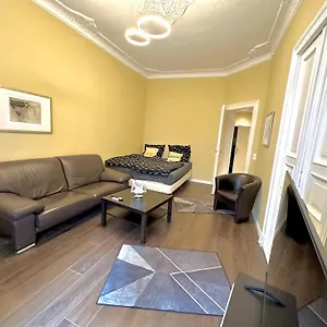 Apartment Schoenes Grosses Im Zentrum Berlins